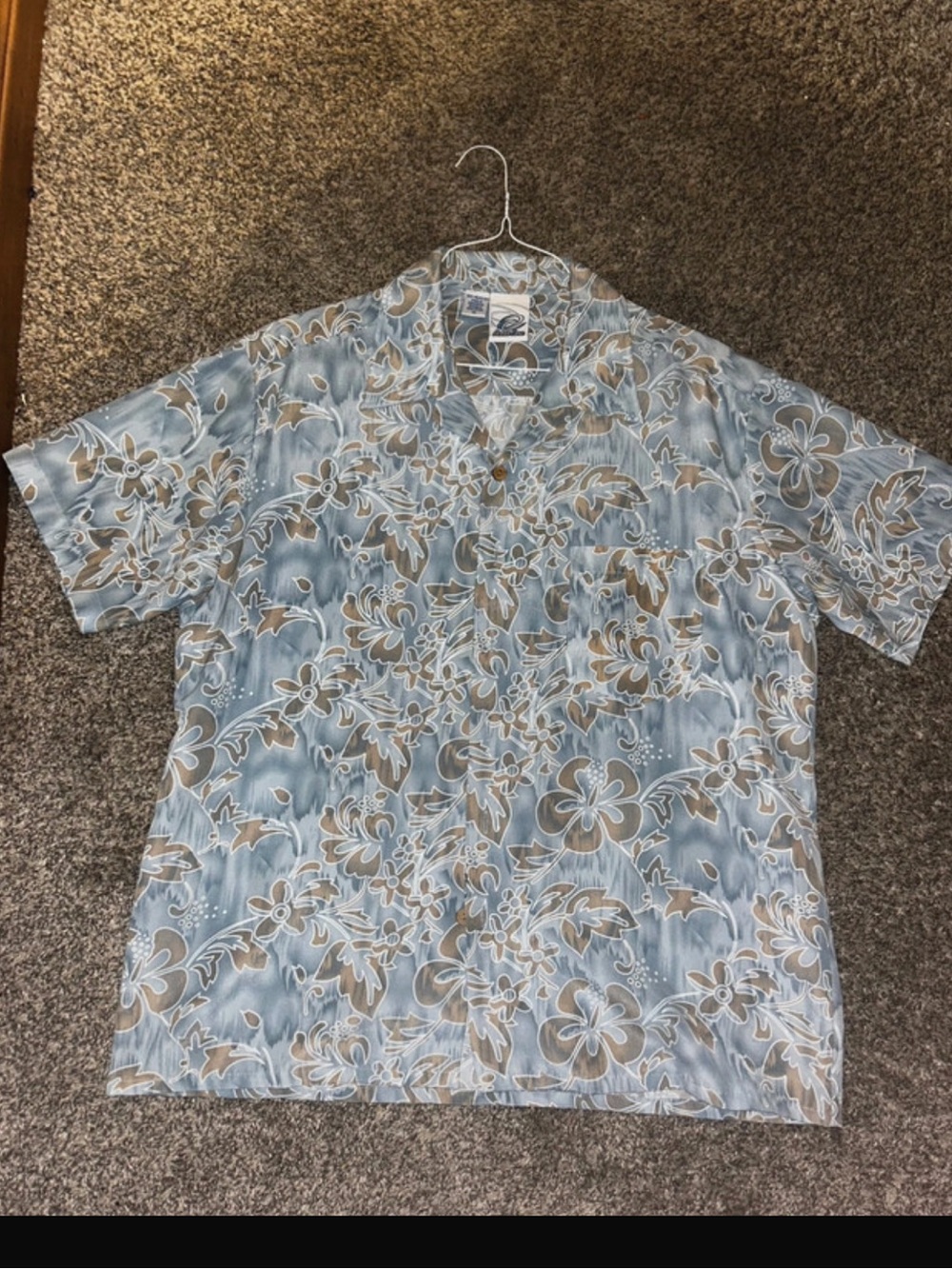Light Blue Floral Short-Sleeve Button-Down Shirt